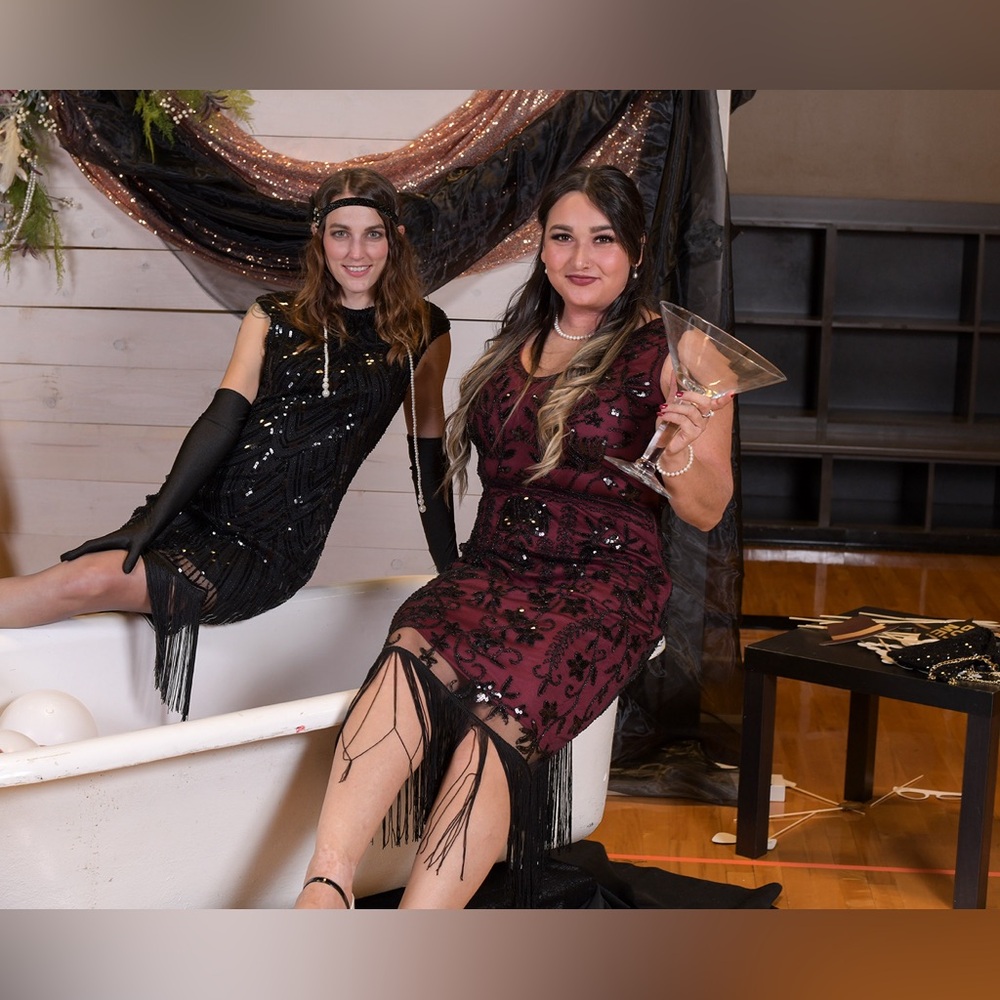 Red Flapper Style Dress- L - Picture 4 of 5